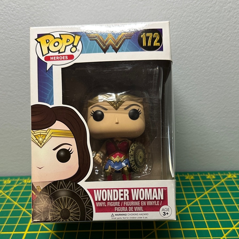 Funko Pop! Wonder Woman Vinyl Figure - Red, Blue, Gold